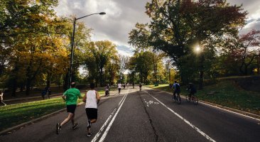 Je zdravé běhat nalačno?